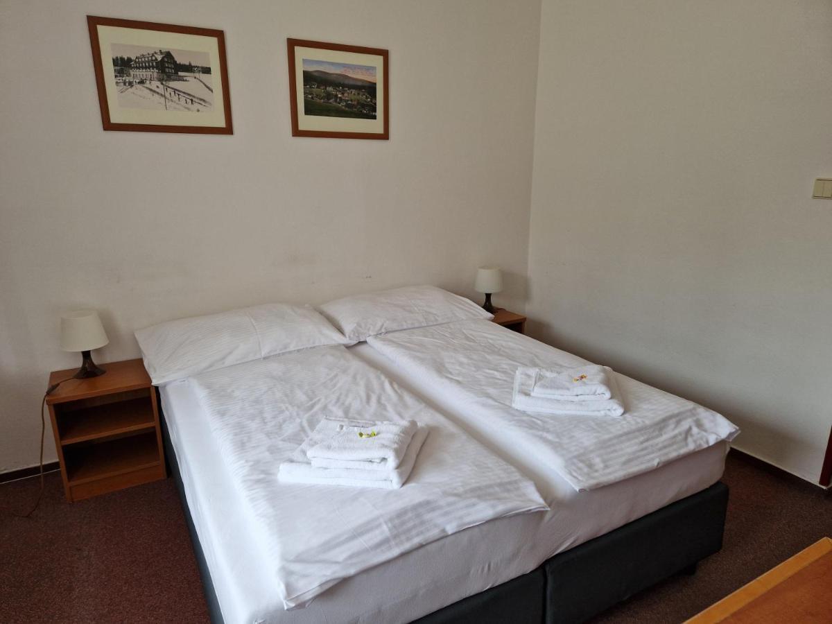 Hotel Harrachov Inn Kültér fotó