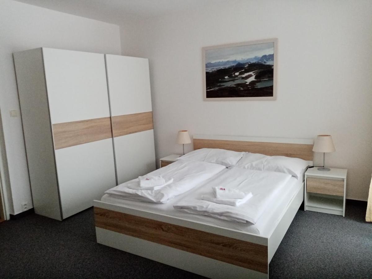 Hotel Harrachov Inn Kültér fotó