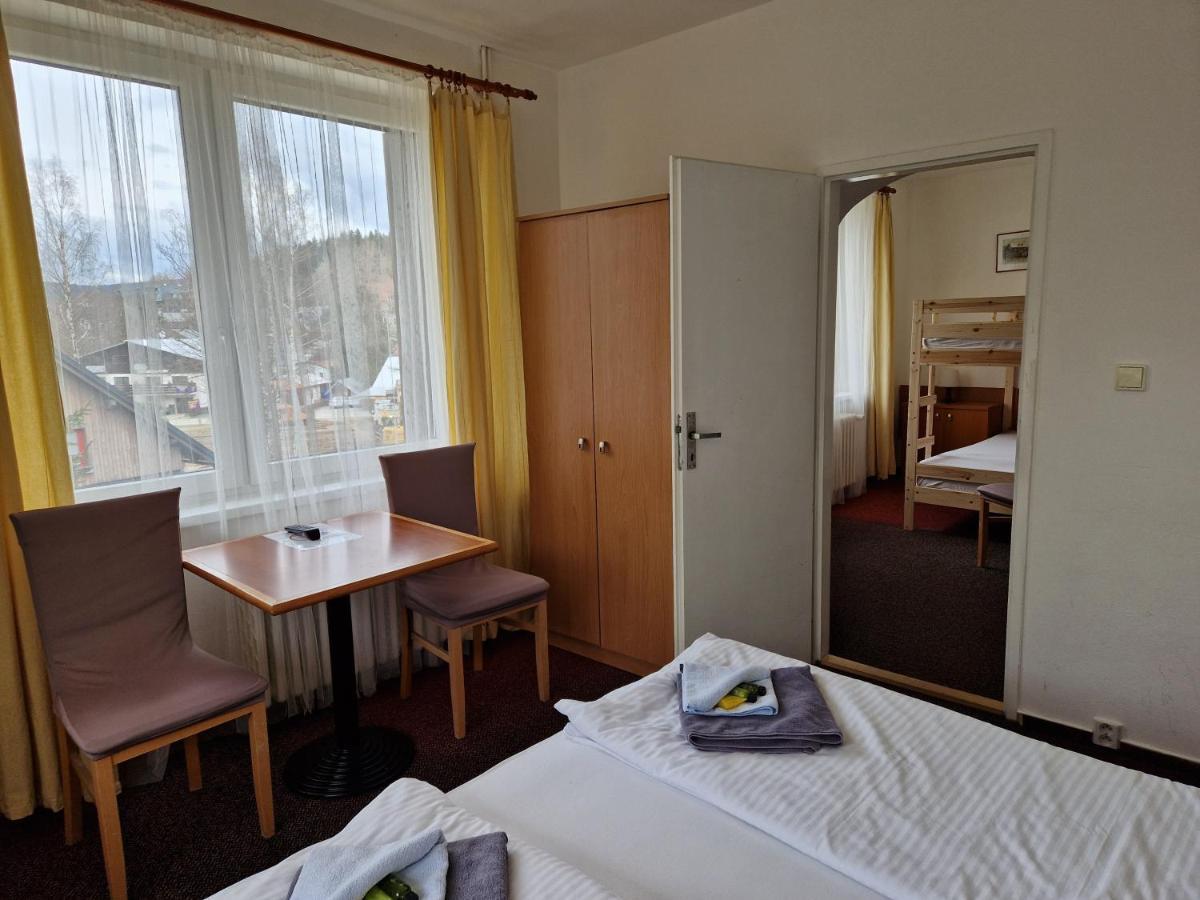 Hotel Harrachov Inn Kültér fotó