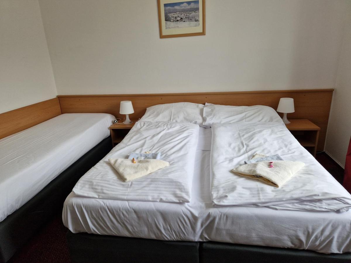 Hotel Harrachov Inn Kültér fotó