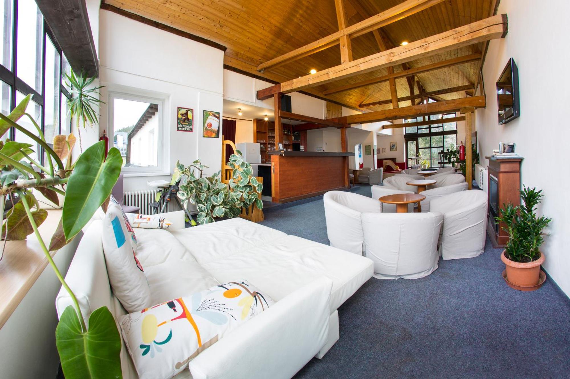 Hotel Harrachov Inn Kültér fotó