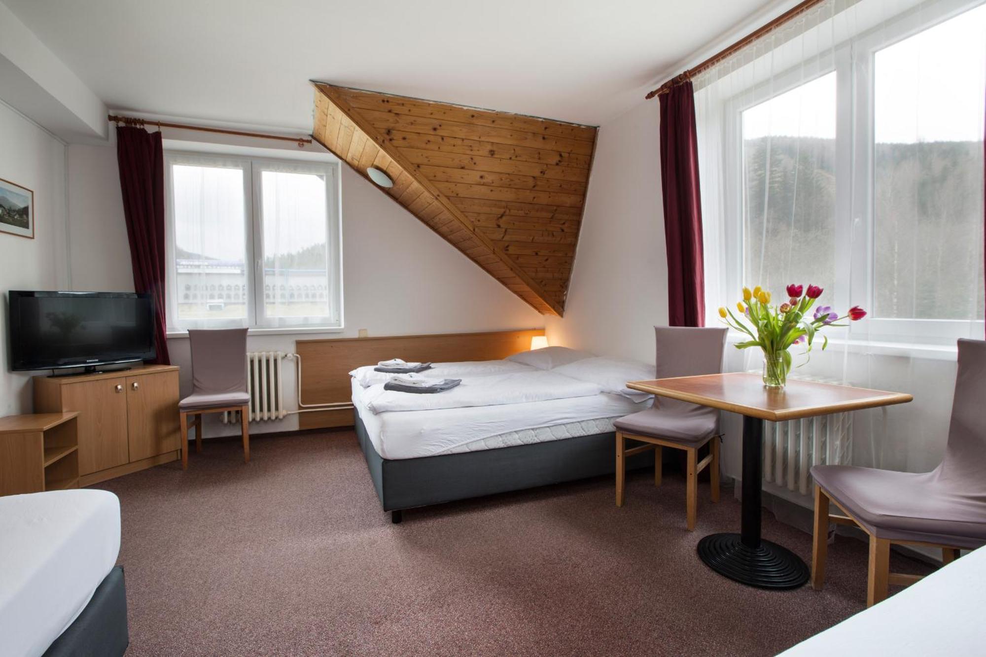 Hotel Harrachov Inn Kültér fotó