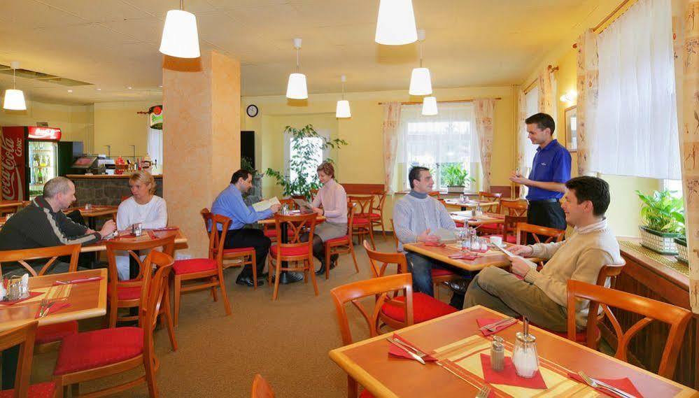 Hotel Harrachov Inn Kültér fotó