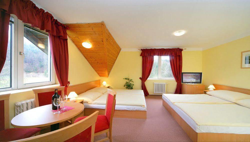 Hotel Harrachov Inn Kültér fotó